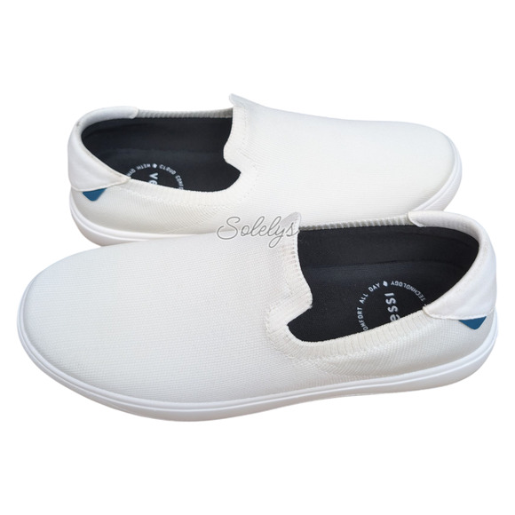 Vessi Boardwalk Slip-On Mens 9 Polar White Waterproof Dyma-Tex Knit Sneaker